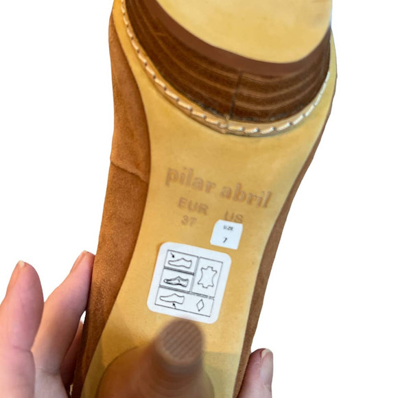 Pilar Abril Suede Peep Toe Platform Pump in Golden Brown, Size 37-Spain US 7 - Picture 8 of 8